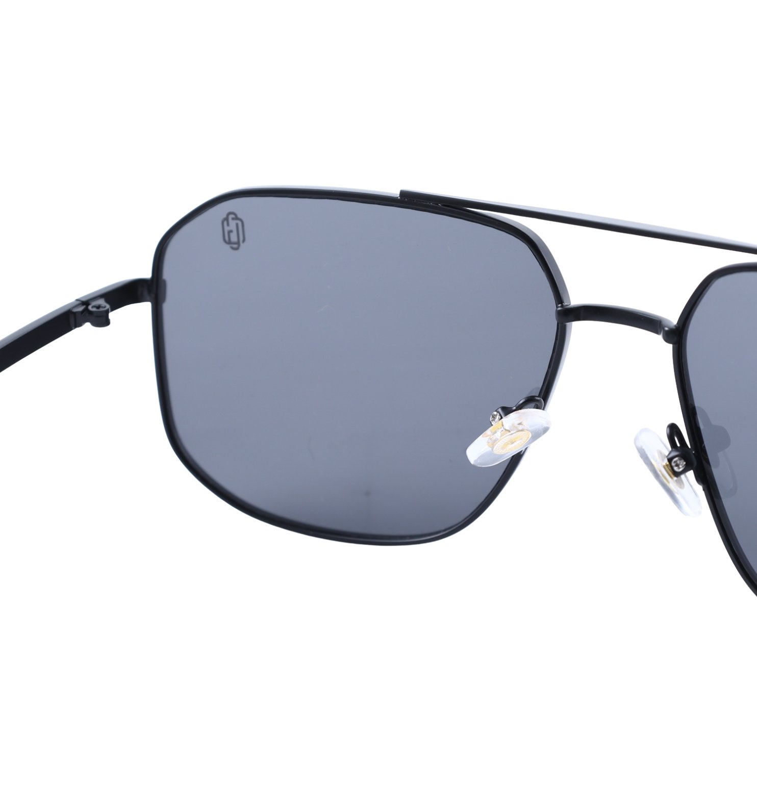 Full Rim Metal Wayfarer Sunglasses with UV400 – Classic Street Style Shades (Black, Blue, Maroon)