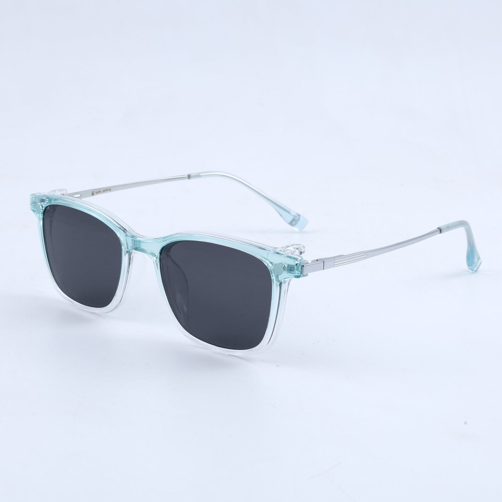 OG Aqua Crystal Luxe Clip-On | Transparent Square Magnetic Sunglasses