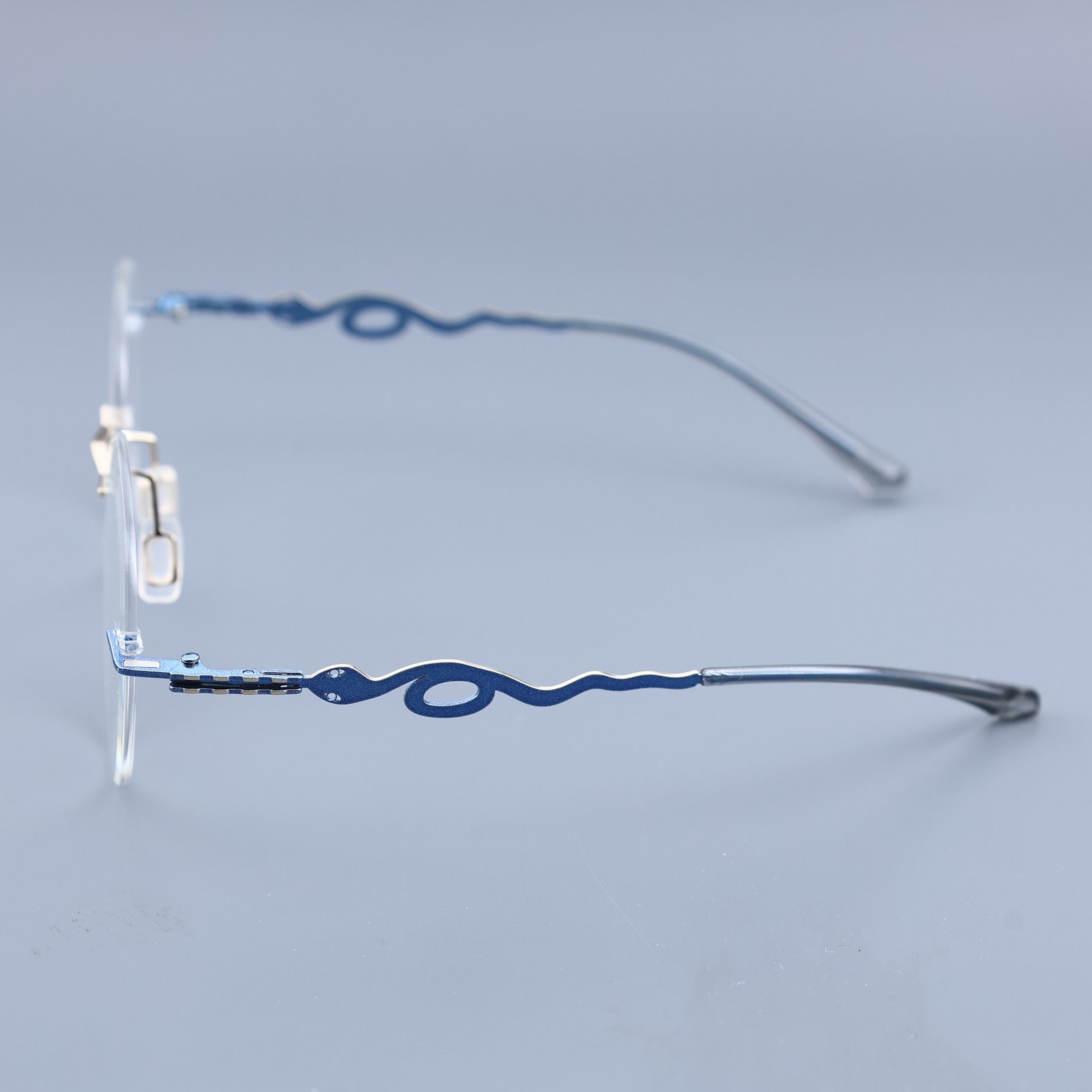 OG Azure Wave | Rimless Round Sunglasses For Women