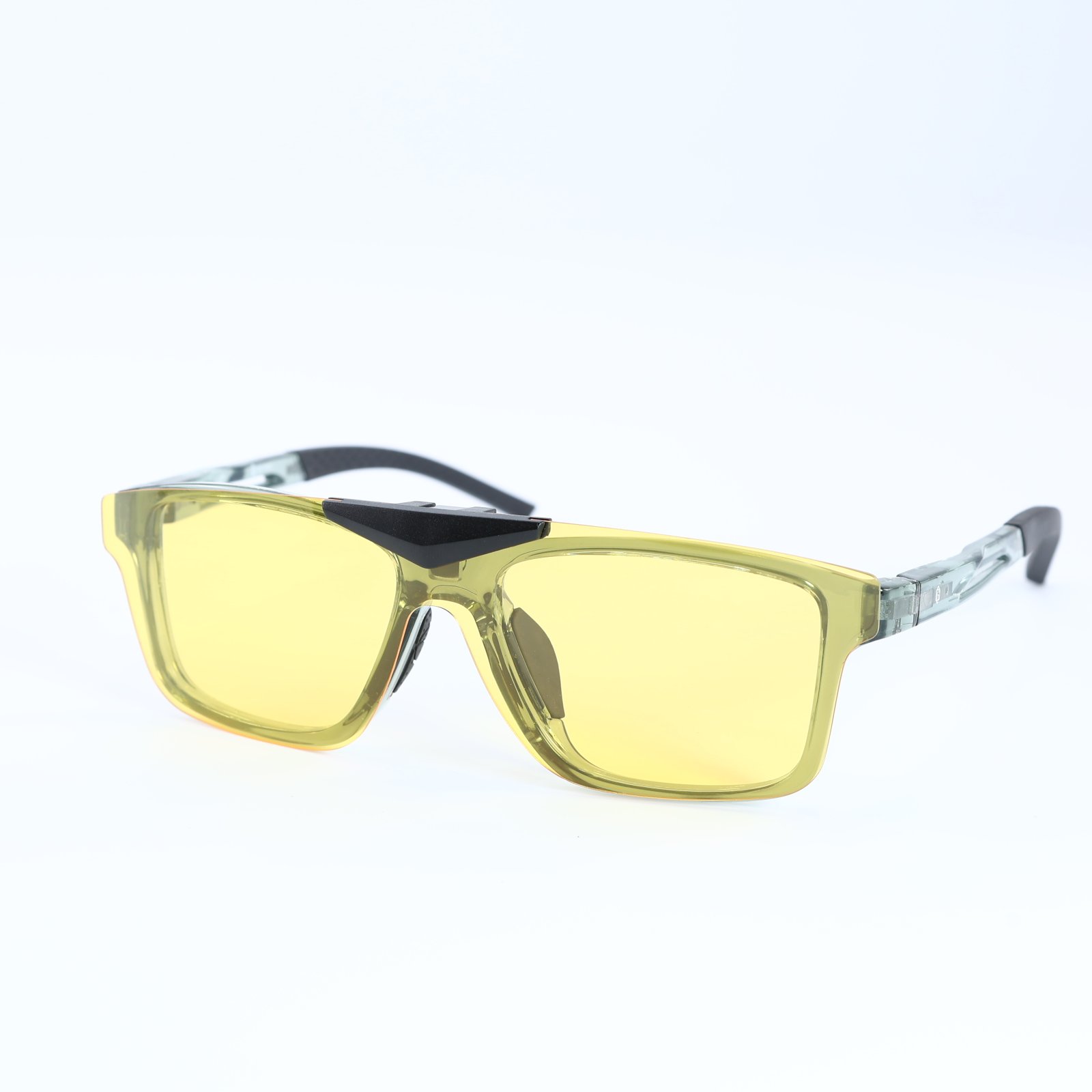 OG Clip Master Sporty Clip-On Eyeglasses with Polarized Lenses | 2-in-1 Sunglasses & Computer Glasses | Best Optical in Nashik