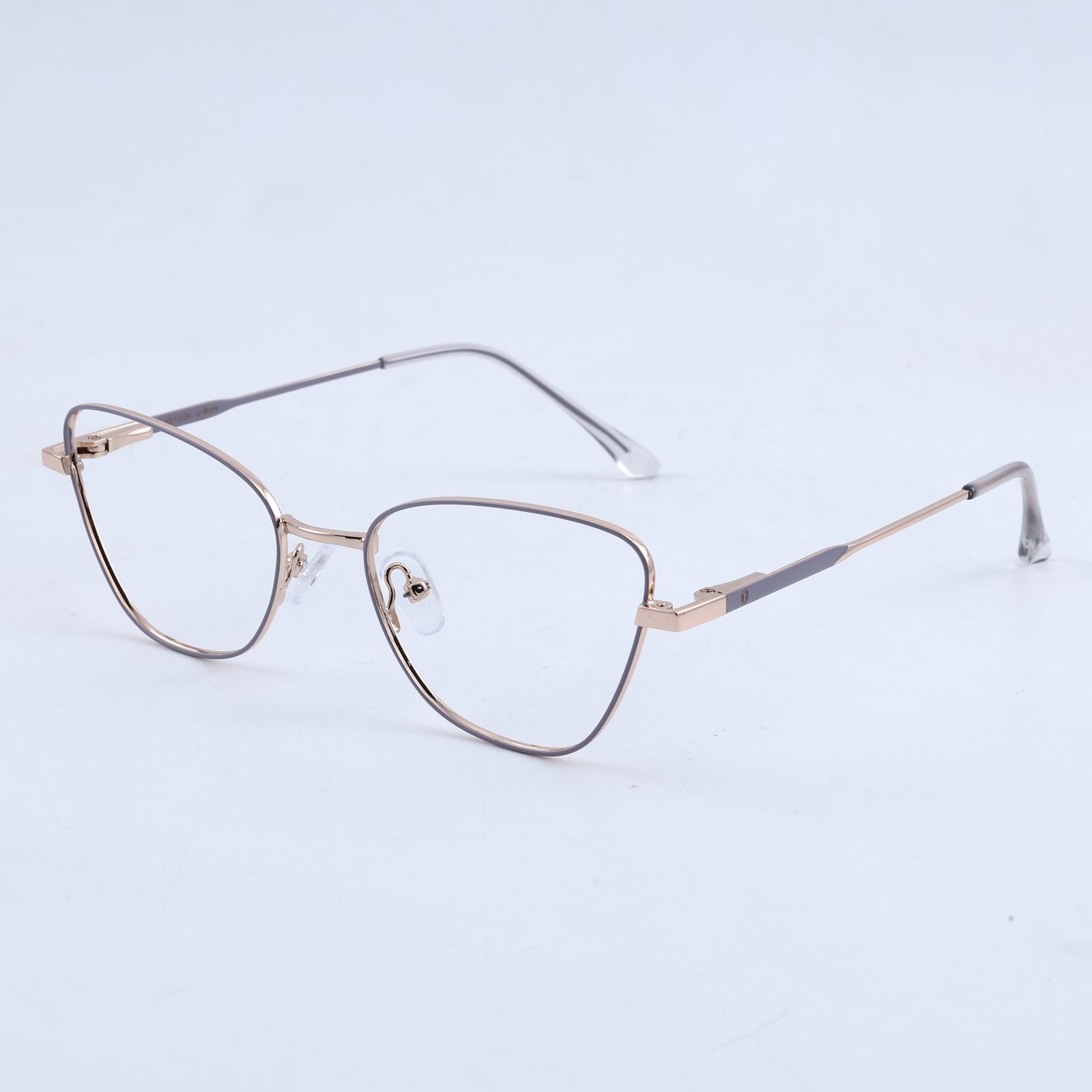 OG Crystal Noir Clip-On | Transparent Cat-Eye Magnetic Sunglasses