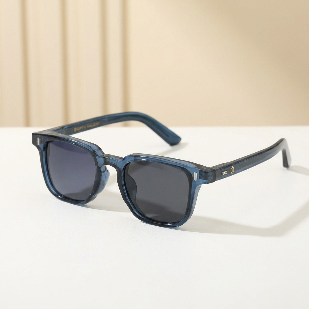 OG Desert Moss | Honey Crystal Square Sunglasses with Deep Green Lenses